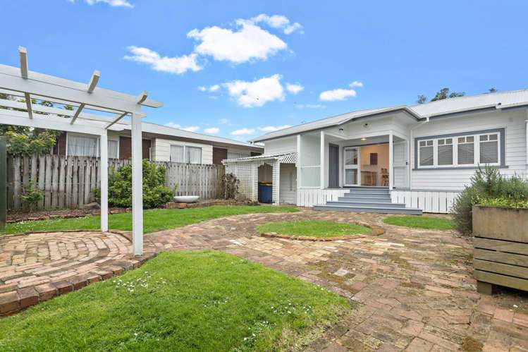 106 Astley Avenue New Lynn_11