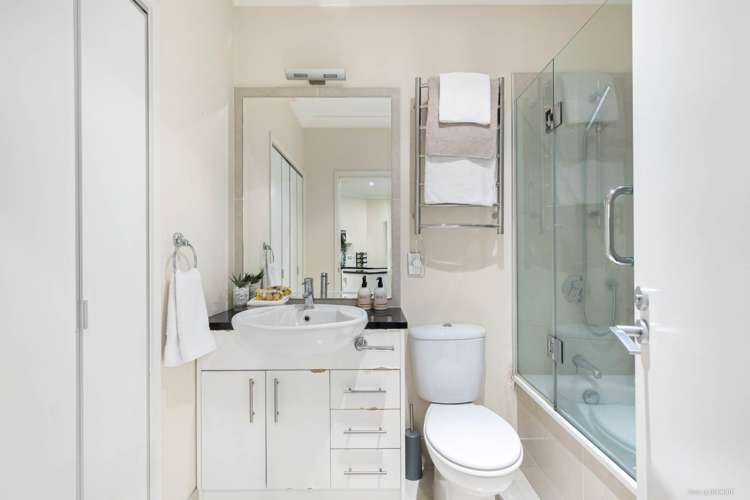 2e/21 Hargreaves Street Auckland Central_6