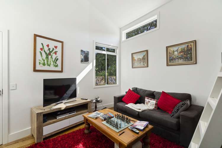 8 Herrings Cove Place Titirangi_17