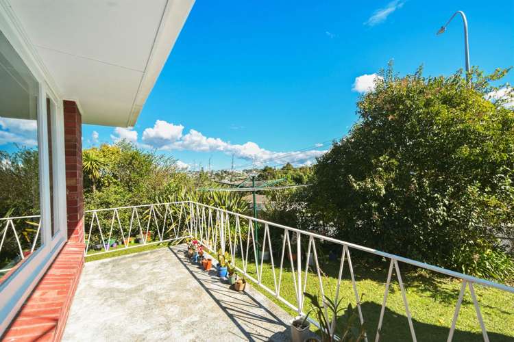 2/1 Exmouth Road Northcote_13