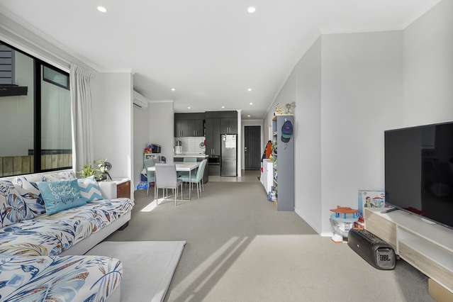 2/85 Rototuna Road Rototuna_4