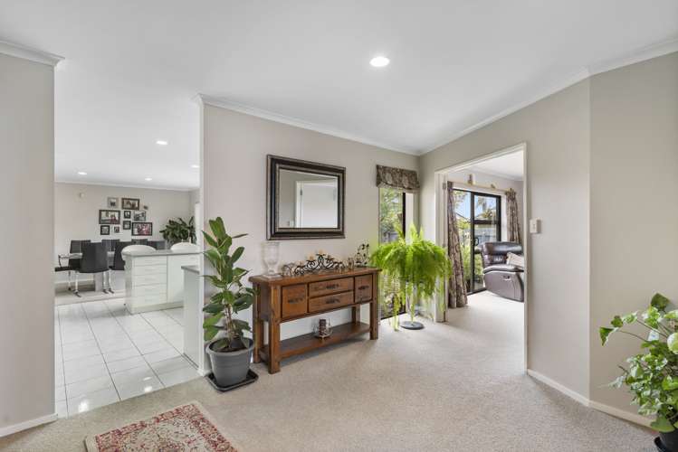 14 Flora Place Wattle Downs_14