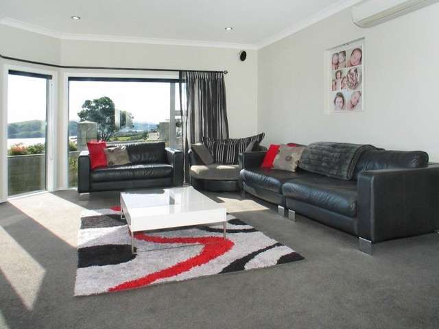 1 Hollyford Place Aotea_3