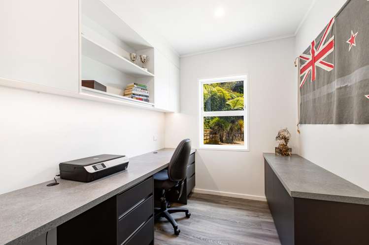 5 Lethenty Way Karori_24