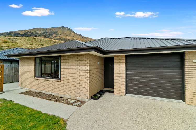 48 Myles Way Lower Shotover_14