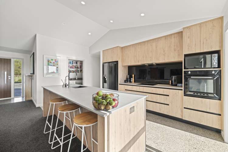 985 Parewanui Road_2