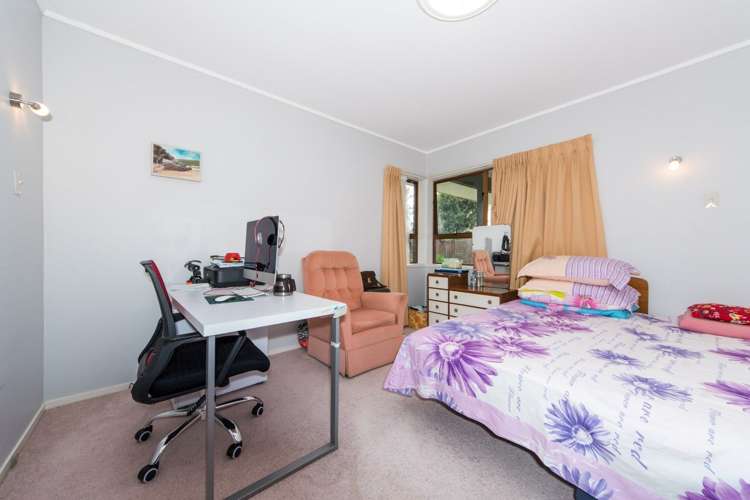 8 Tatyana Place Massey_19