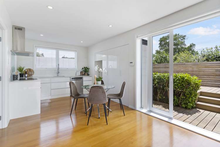 1/51 Uxbridge Road Mellons Bay_6