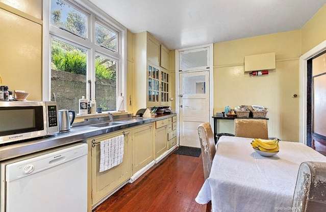 Charming 3BR Townhouse in Kelburn