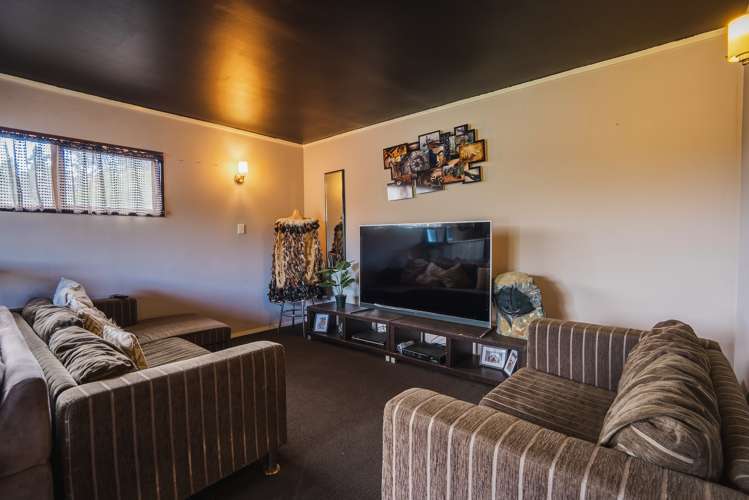 68 Elliot Street Pahurehure_11