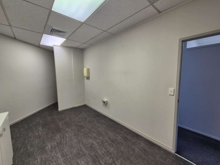 Level 1/288 Te Atatu Road Te Atatu_7