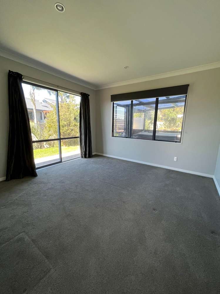 37 Roberta Crescent Orewa_23