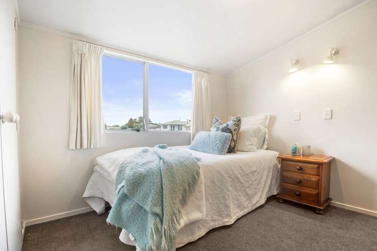 4 Crispe Road Clarks Beach_13