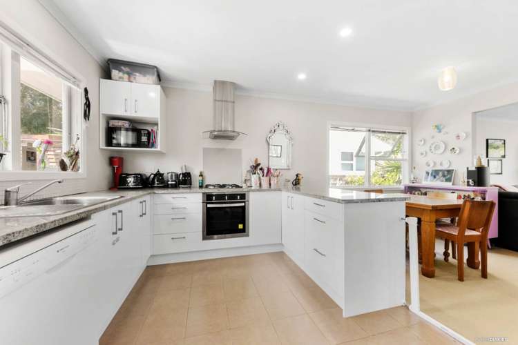 23 Roby Street Te Atatu Peninsula_5