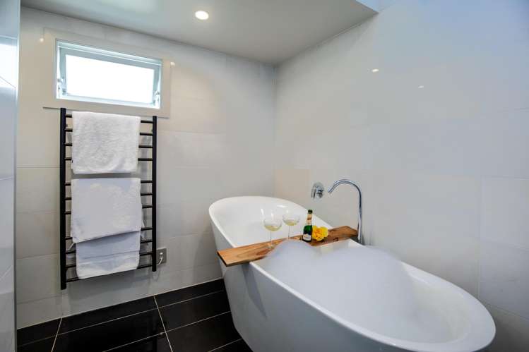 8C Brassey Road St Johns Hill_20