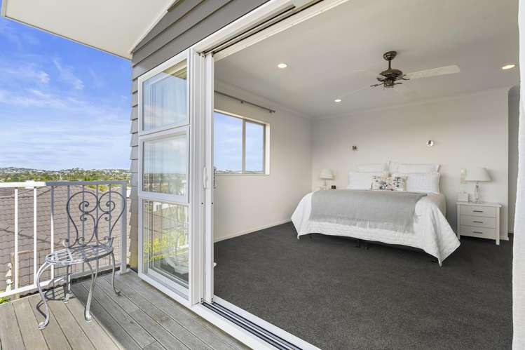 60 Chesterfield Way Orewa_25