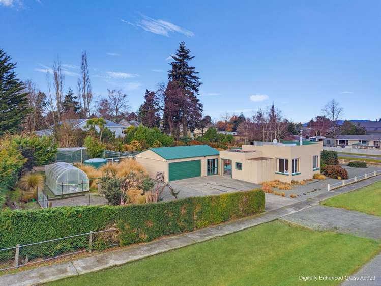 9 Meadow Street Lumsden_19