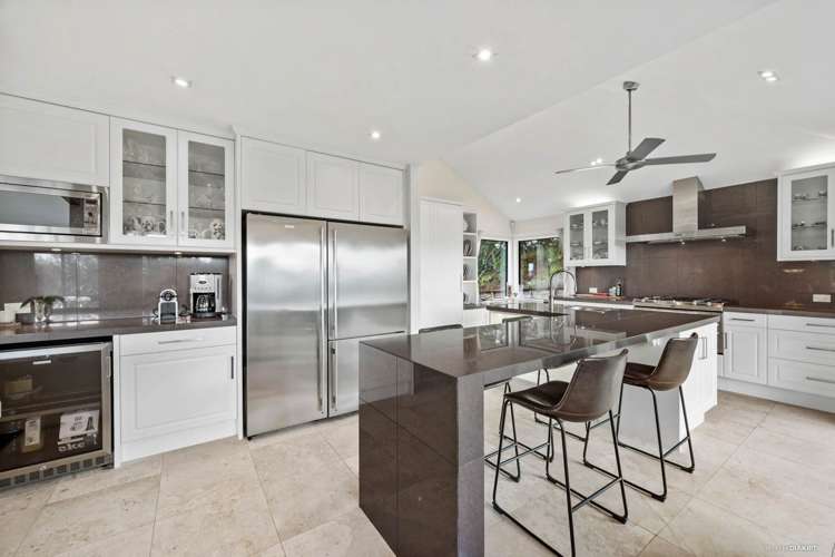 1 Whangaparaoa Road Red Beach_11