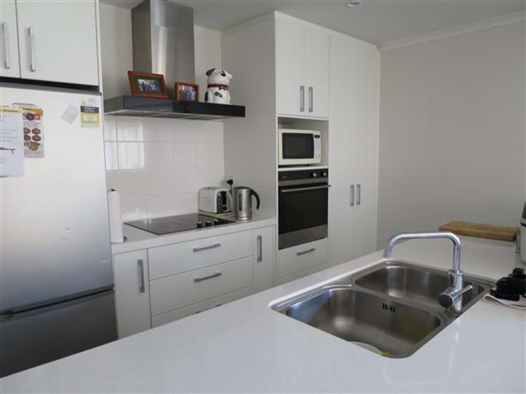 43 Puhirake Crescent Pyes Pa_1