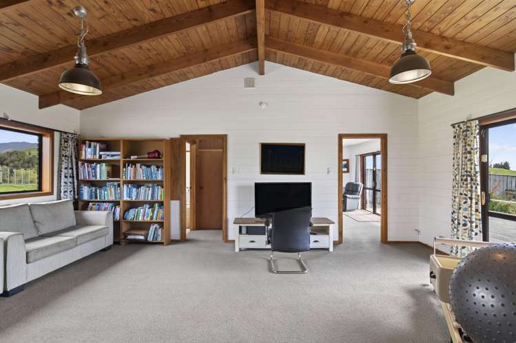 438 Alfred Road Egmont Village_20