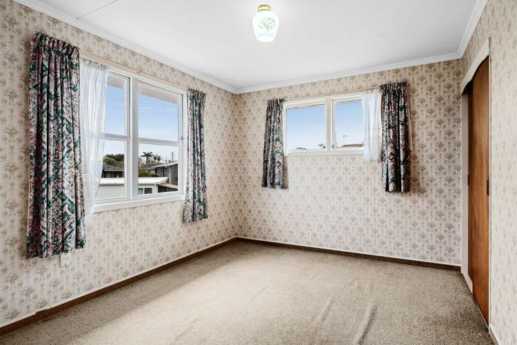 18 Leon Place Waitara_15