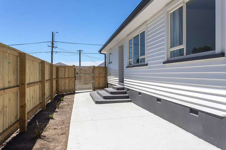 174 Breezes Road Aranui_16