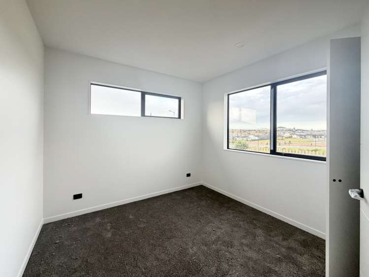 55 Parkland Loop Wainui_17