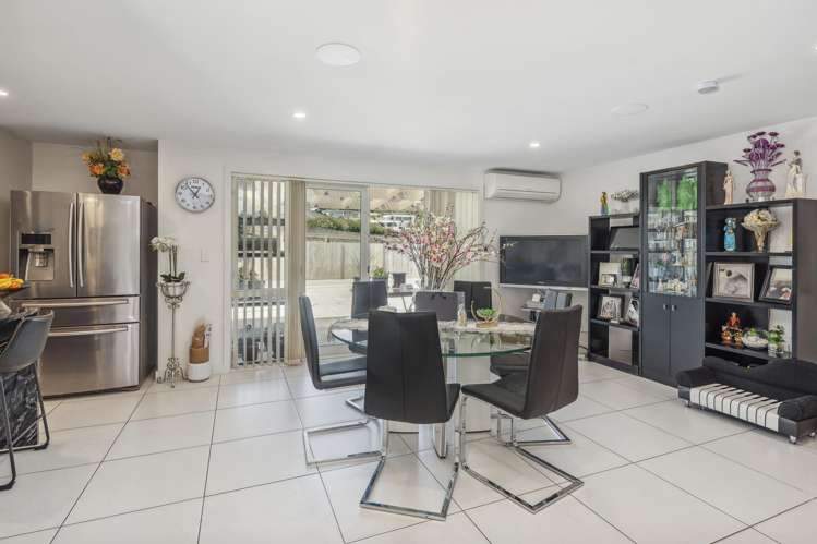28 Magnolia Rise Waipahihi_8