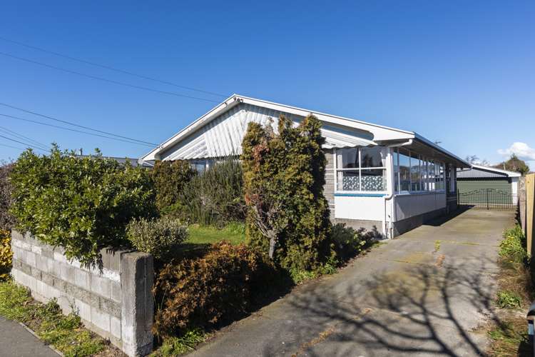 58 Coopers Road Dallington_14