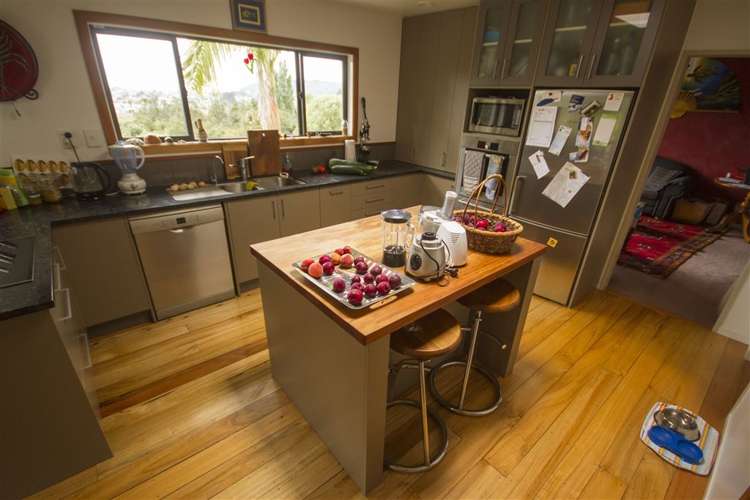 8 Brenton Place Whangamata_16