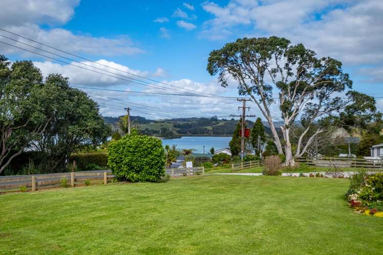 18 Grey Street East Mangonui_31