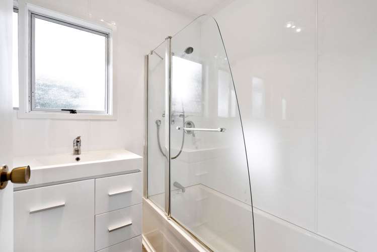 71 Ross Street Onerahi_13