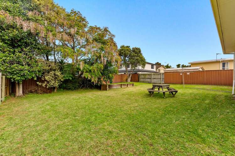 144 Mahia Road Wattle Downs_17