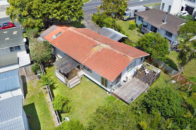 82 & 84 Moire Road Royal Heights_24