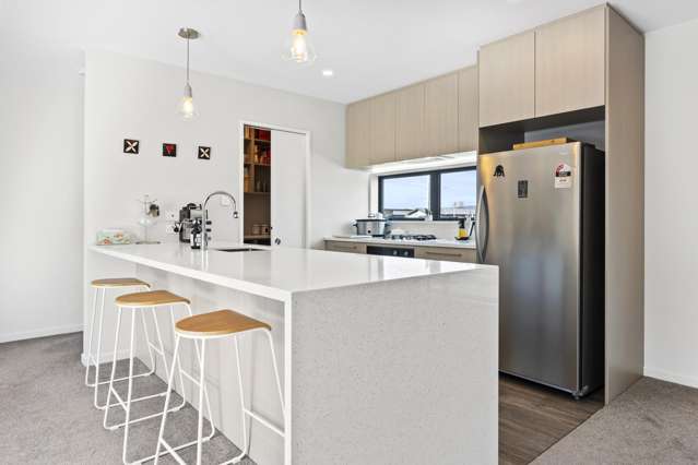 21a Kingsbridge West Burwood_1