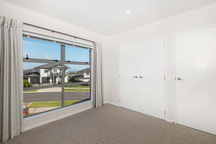 86 Mackay Drive Greenhithe_16