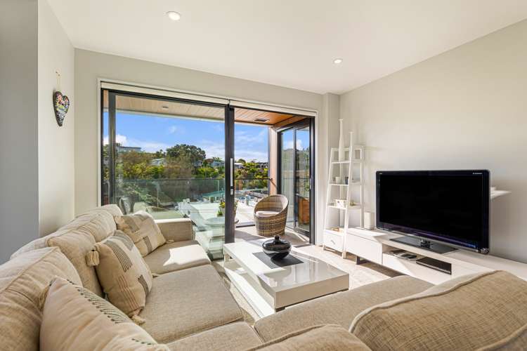 301/4 Bute Road Browns Bay_10