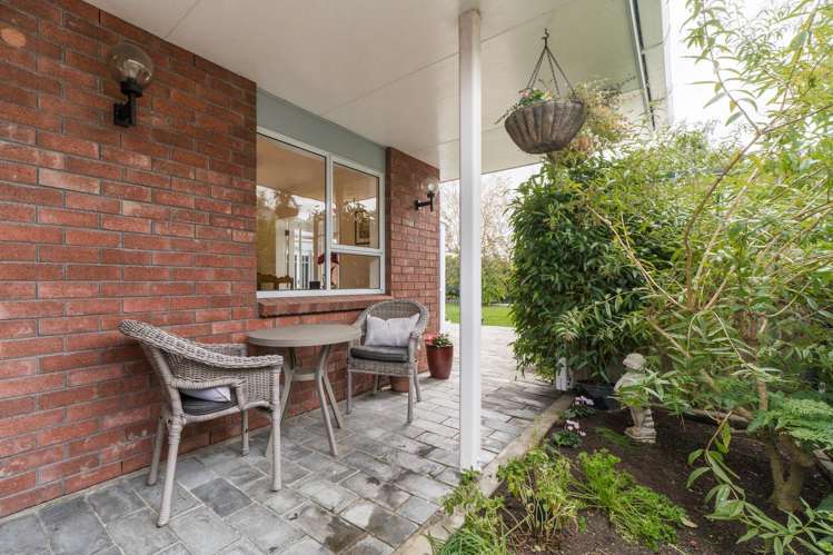 98 John F Kennedy Drive Milson_25