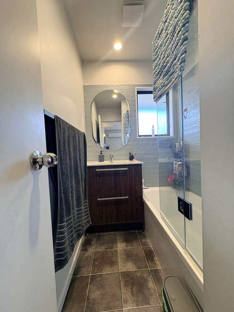 19A Kaplan Avenue Islington_13