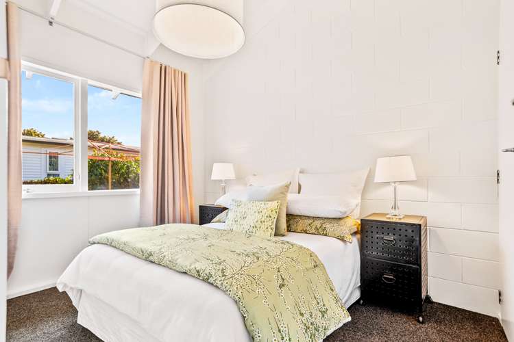 1/1a Yeovil Road Te Atatu Peninsula_7