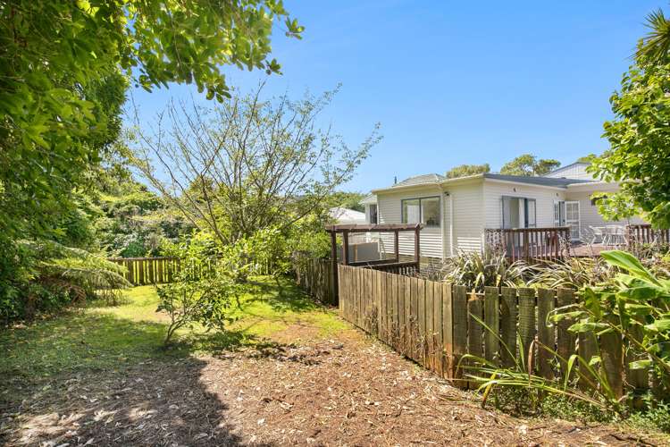 34 Lincoln Avenue Tawa_17