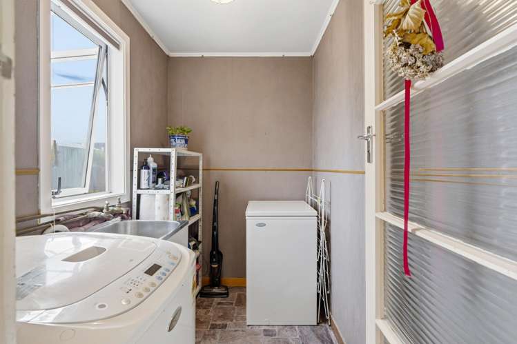 87 Riselaw Road Calton Hill_19