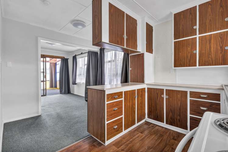 102 Brecon Road Stratford_1