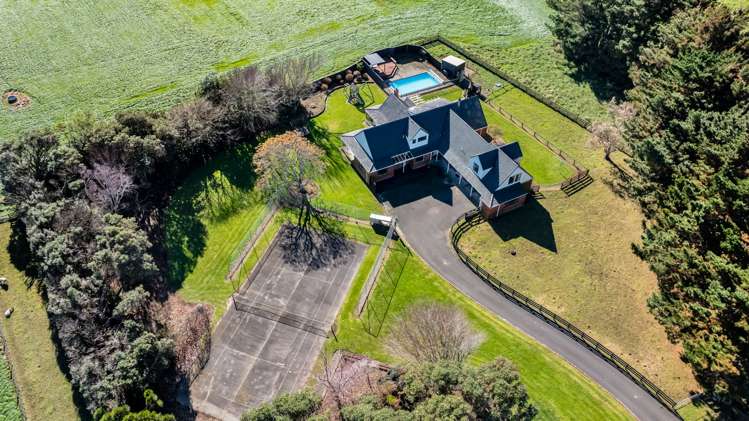 1306 Normanby Road Manaia_48
