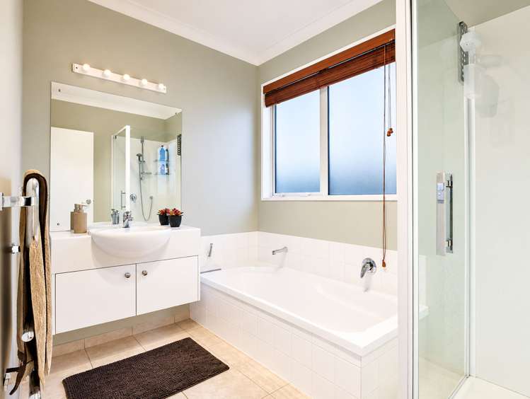 5 Wiltshire Drive Huntington_8