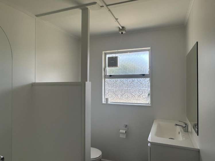 3/2 Percy Street 10706_12