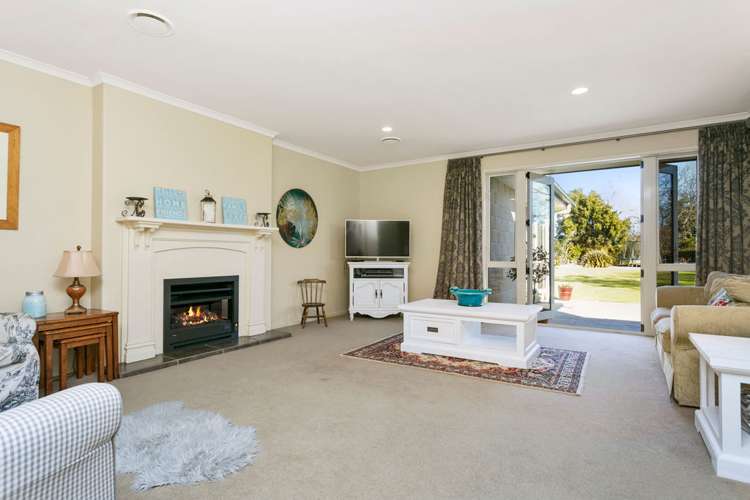 114 Amelia Place Leamington_8