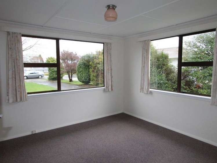 27 Paterson Street Pahiatua_3