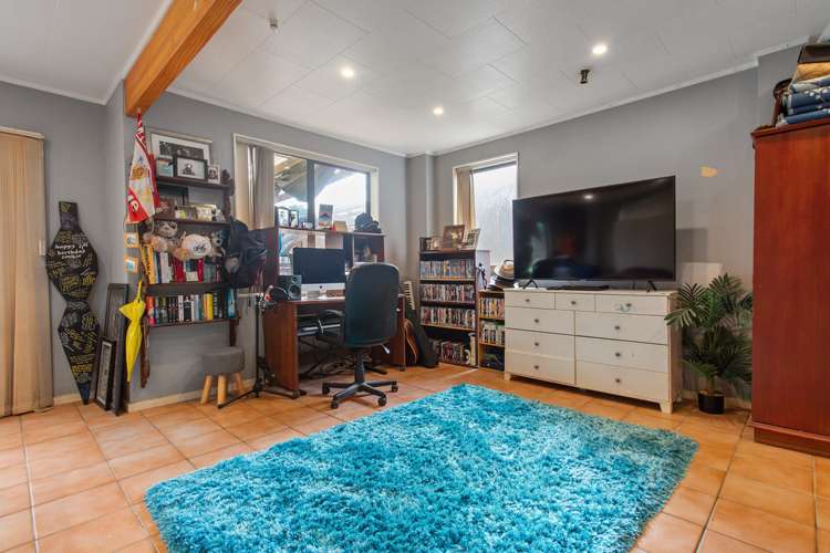 19 Sunningdale Street Wattle Downs_8