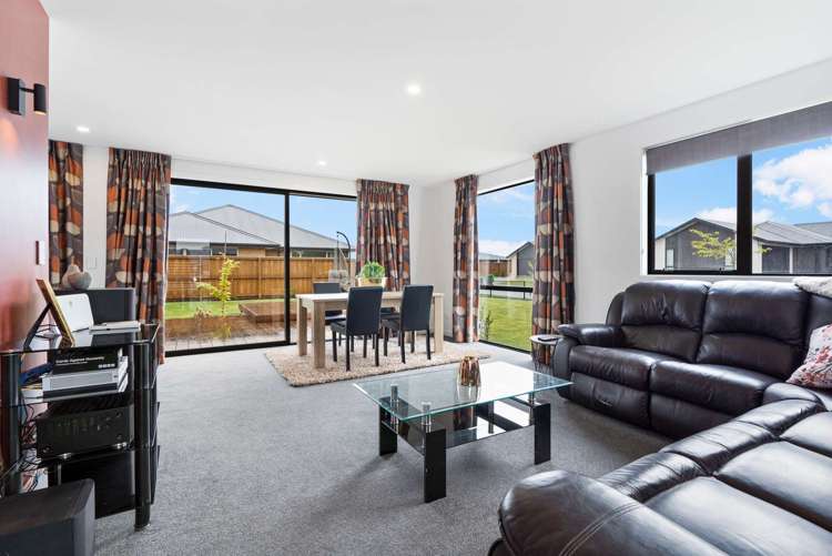 60 Oaks Drive Lincoln_4